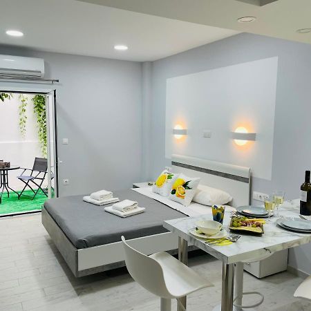 Lemoni Garden Apartment Vipgreece Athens Exterior photo